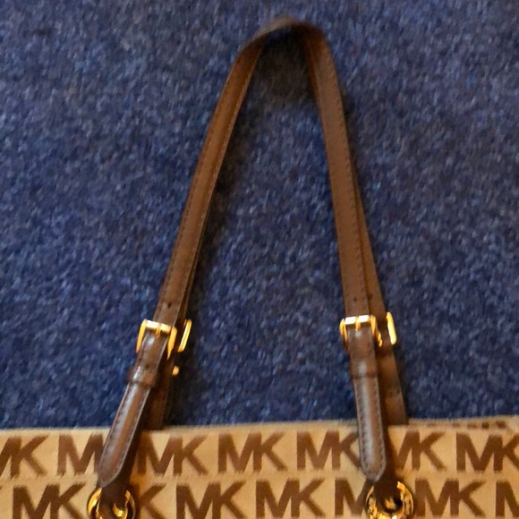 Michael Kors Bag - Picture 4 of 4